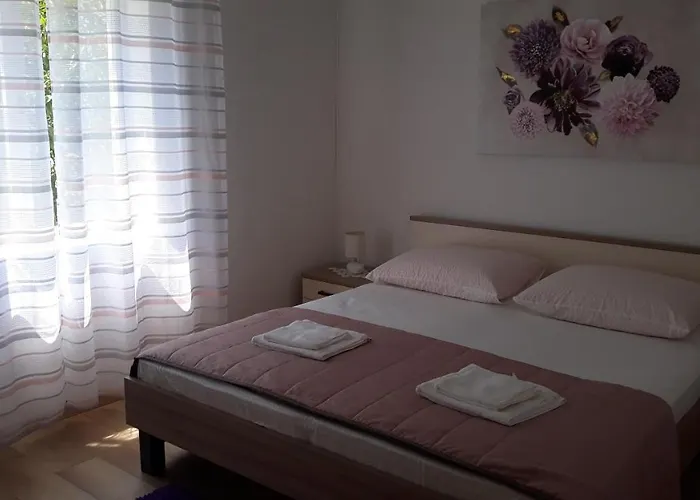 Mini Petra - Purple & With Kitchen And Garden * 두브로브니크