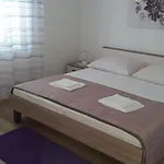 Mini Petra - Purple & With Kitchen And Garden Apartman Dubrovnik