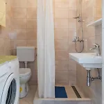 Mini Petra - Purple & With Kitchen And Garden Apartman