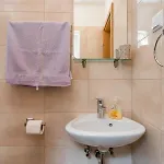 Mini Petra - Purple & With Kitchen And Garden Apartman *