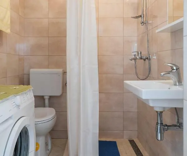 Mini Petra - Purple & With Kitchen And Garden Apartmán