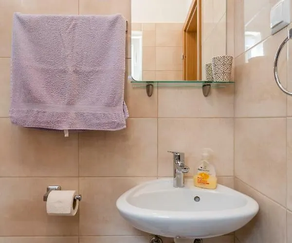 Mini Petra - Purple & With Kitchen And Garden アパート *