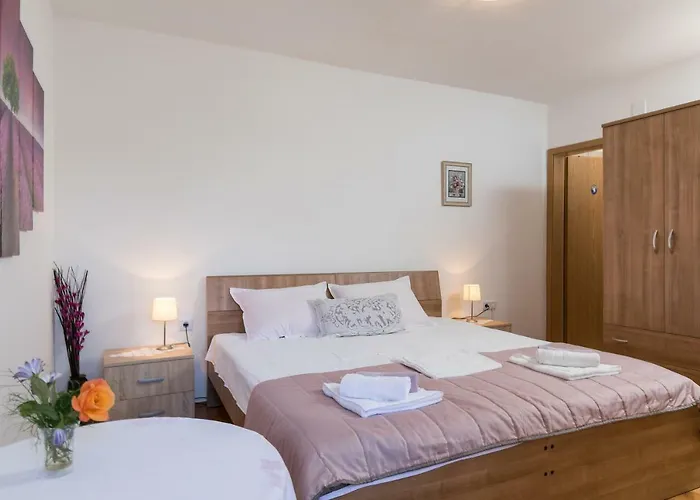 Apartmán Mini Petra - Purple & With Kitchen And Garden Dubrovník