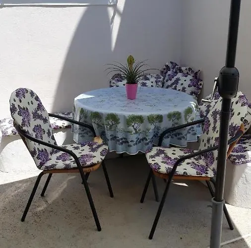 Mini Petra - Purple & With Kitchen And Garden Appartement *