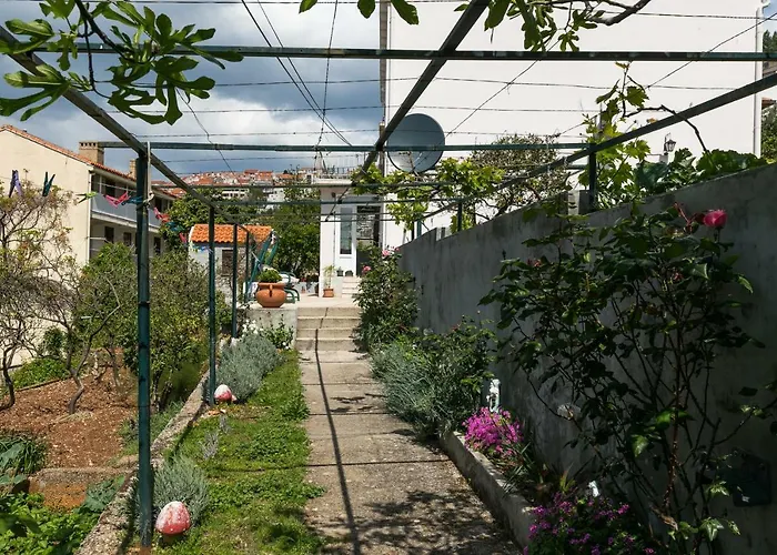 Mini Petra - Purple & With Kitchen And Garden Appartement *