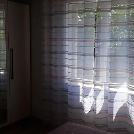 Mini Petra - Purple & With Kitchen And Garden 아파트 두브로브니크