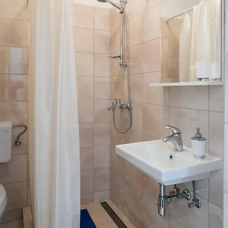 Mini Petra - Purple & With Kitchen And Garden * 두브로브니크